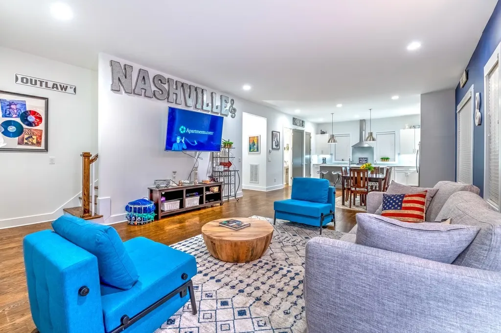 514 31st Ave, N Nashville TN 37209