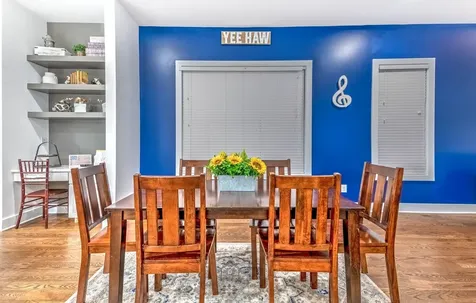 514 31st Ave, N Nashville TN 37209
