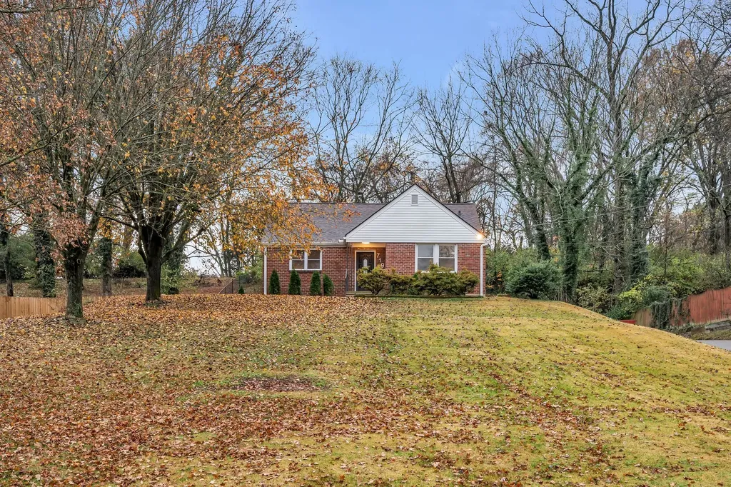 719 Woodmere Drive Nashville TN 37217
