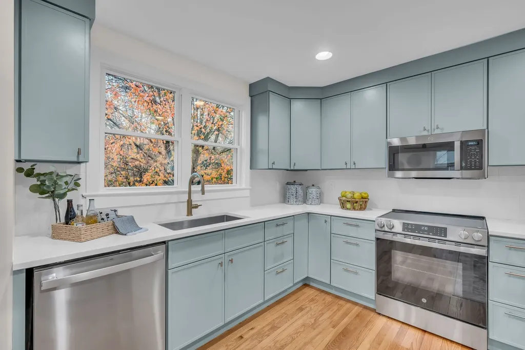 719 Woodmere Drive Nashville TN 37217