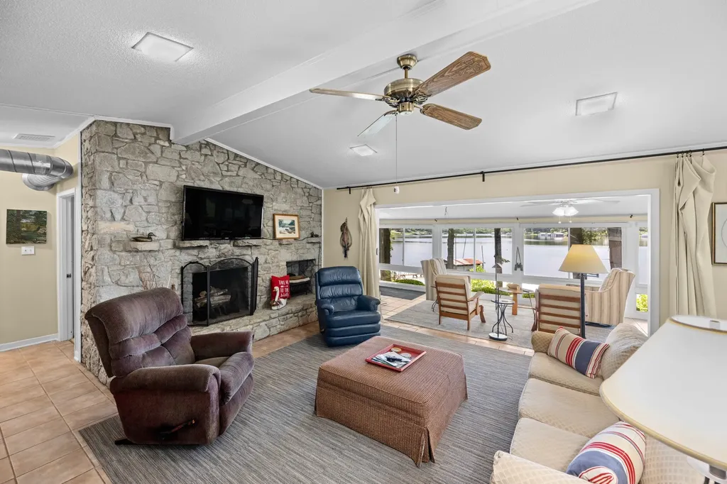 241 Fred Cole Lane Sugar Tree TN 38380