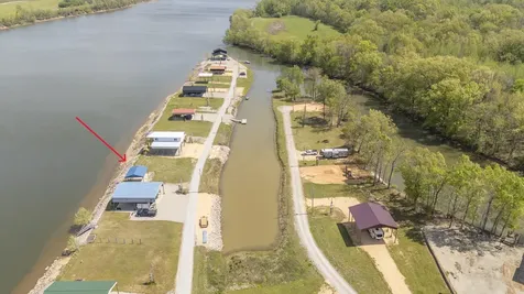 1089 River Front Drive Clifton TN 38425