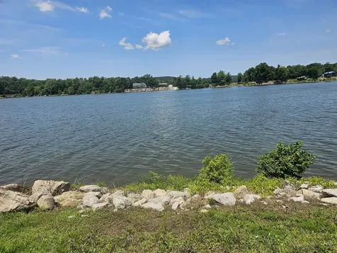 1089 River Front Drive Clifton TN 38425