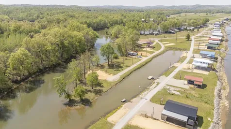 1089 River Front Drive Clifton TN 38425