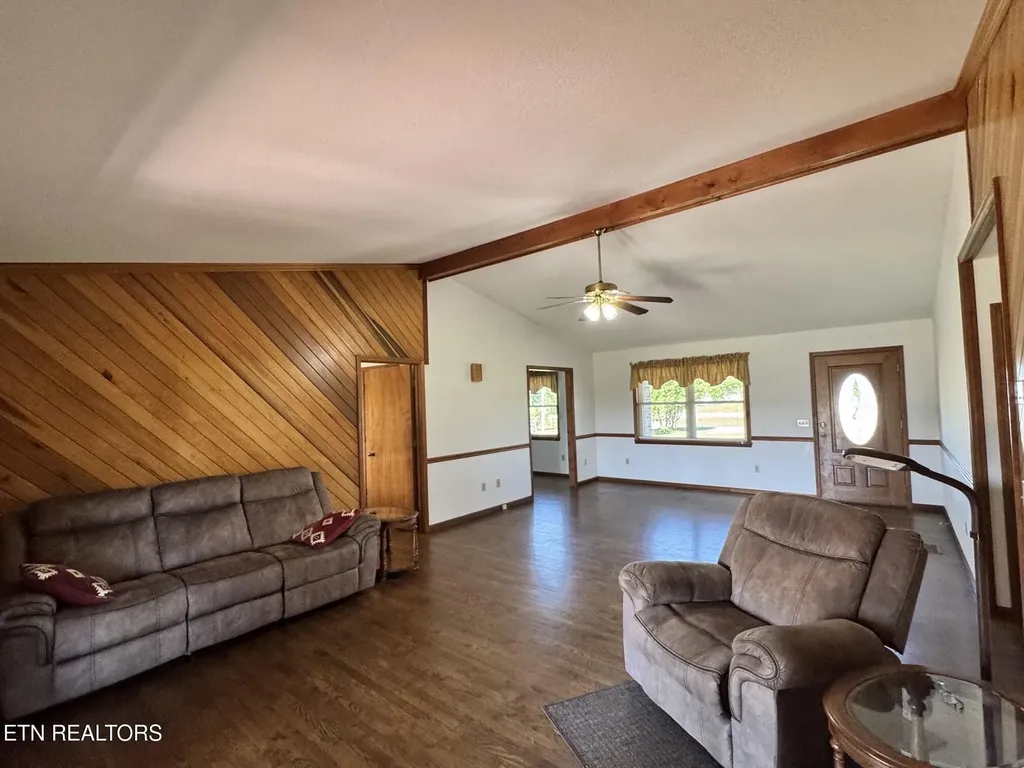 6986 S York Highway 6986 Clarkrange TN 38553