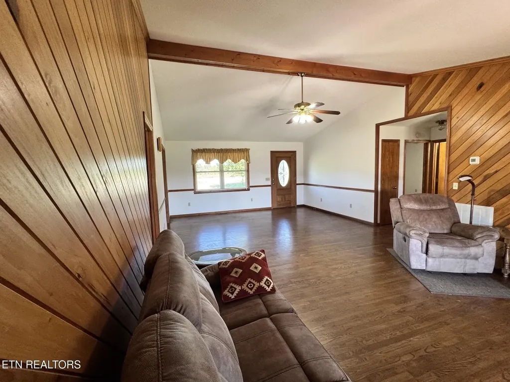 6986 S York Highway 6986 Clarkrange TN 38553