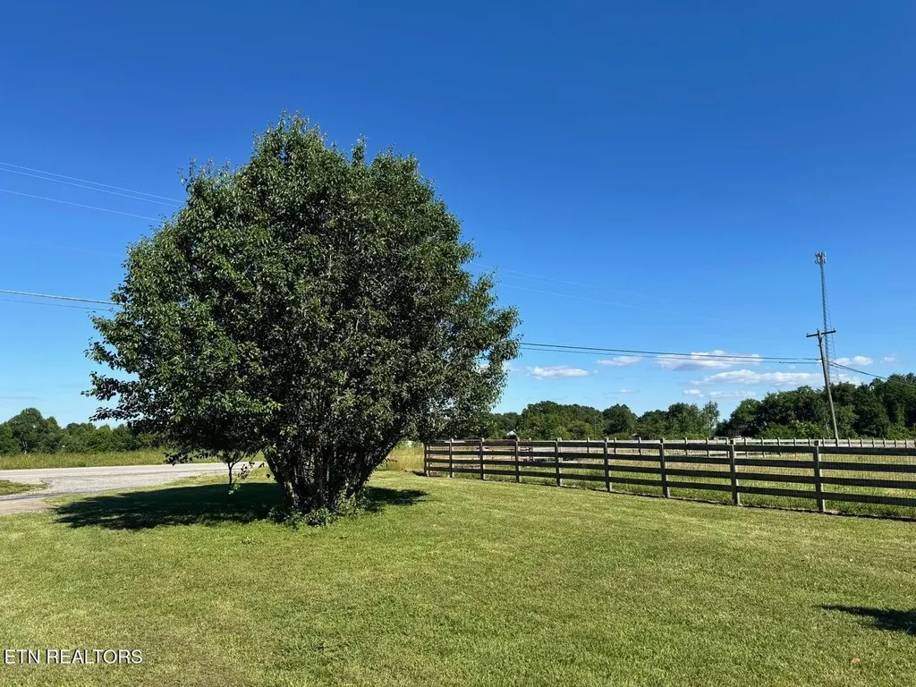 6986 S York Highway 6986 Clarkrange TN 38553