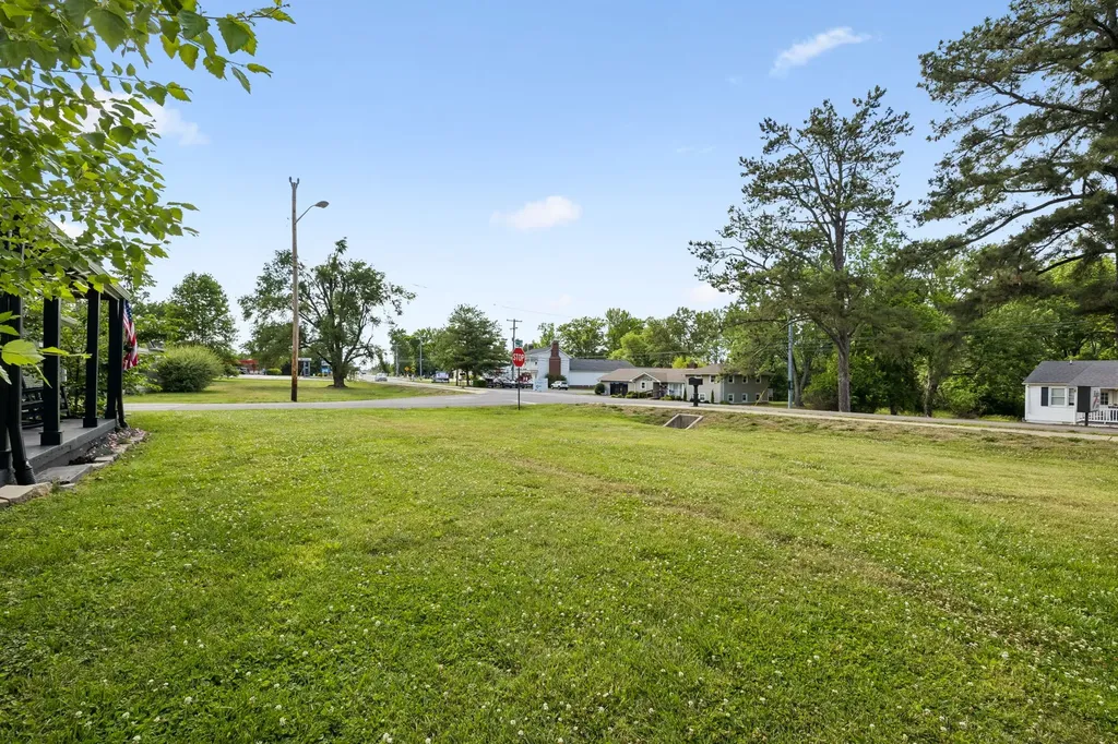 321 Highway 76 White House TN 37188