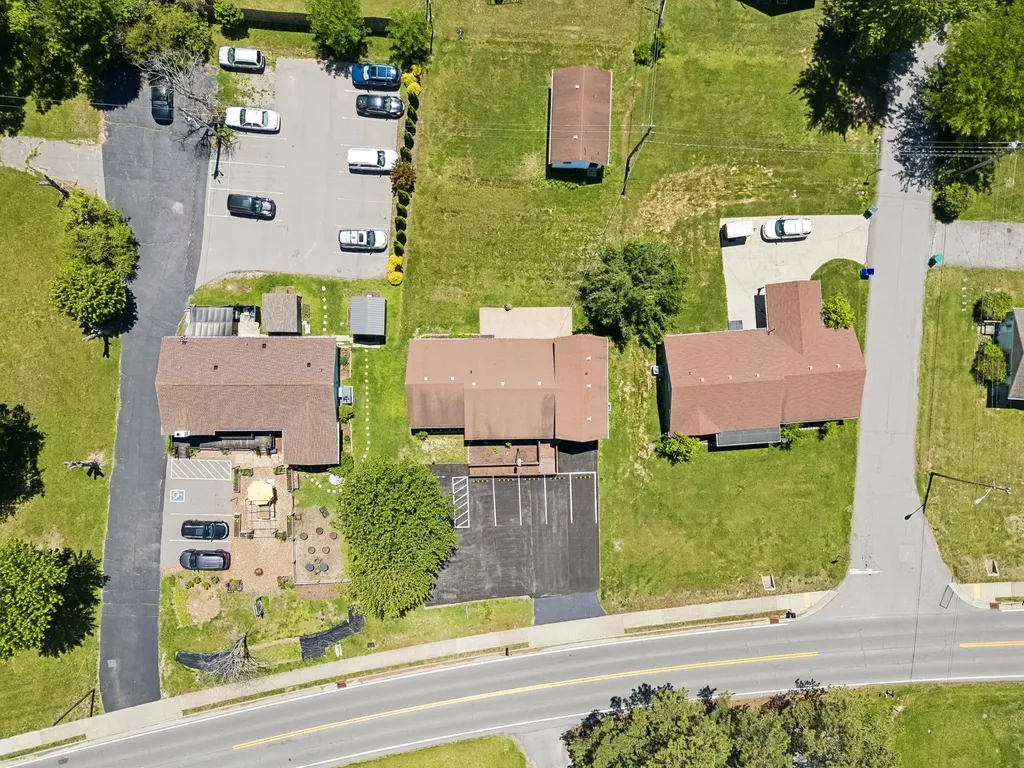 321 Highway 76 White House TN 37188