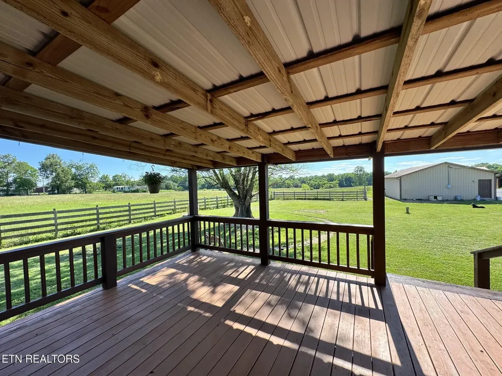 6986 S York Highway Clarkrange TN 38553