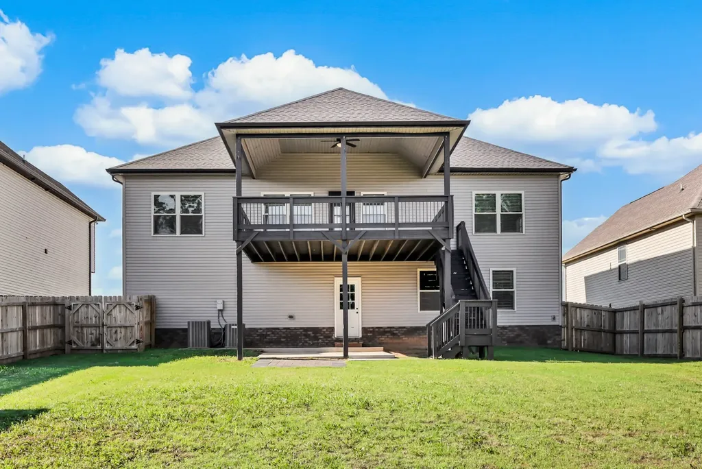 1132 Henry Place Boulevard Clarksville TN 37042