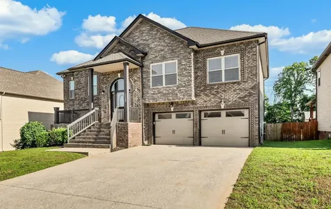 1132 Henry Place Boulevard Clarksville TN 37042