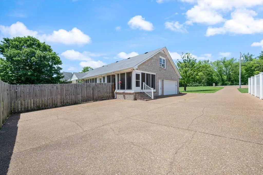 6665 John Hager Road Mount Juliet TN 37122