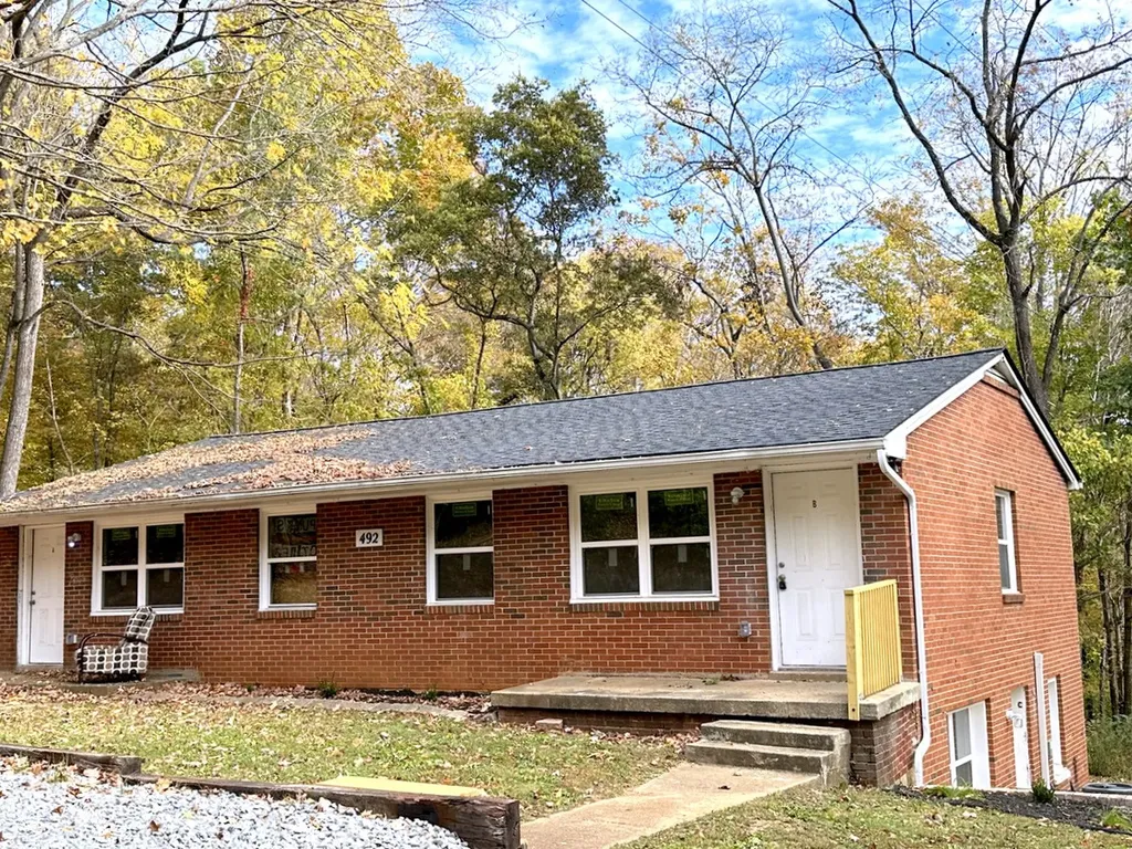 492 Oak Street Clarksville TN 37042