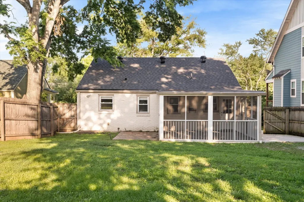 3725 Burrus Street Nashville TN 37216