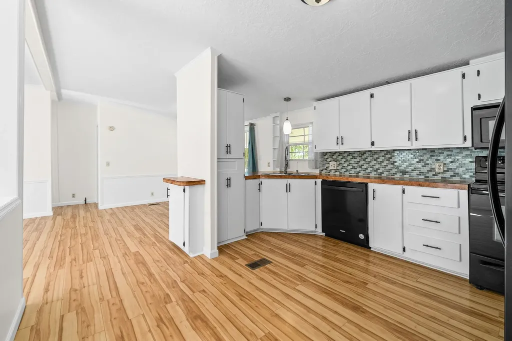 315 Riverview Drive Dover TN 37058