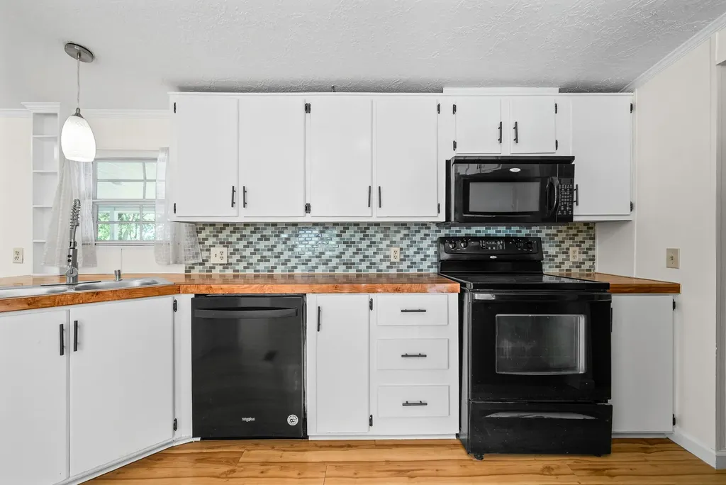 315 Riverview Drive Dover TN 37058