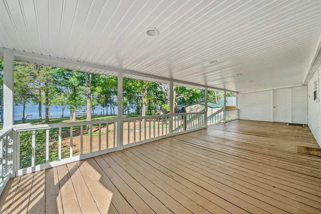 315 Riverview Drive Dover TN 37058