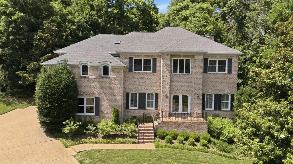 128 Abbeywood Drive Nashville TN 37215