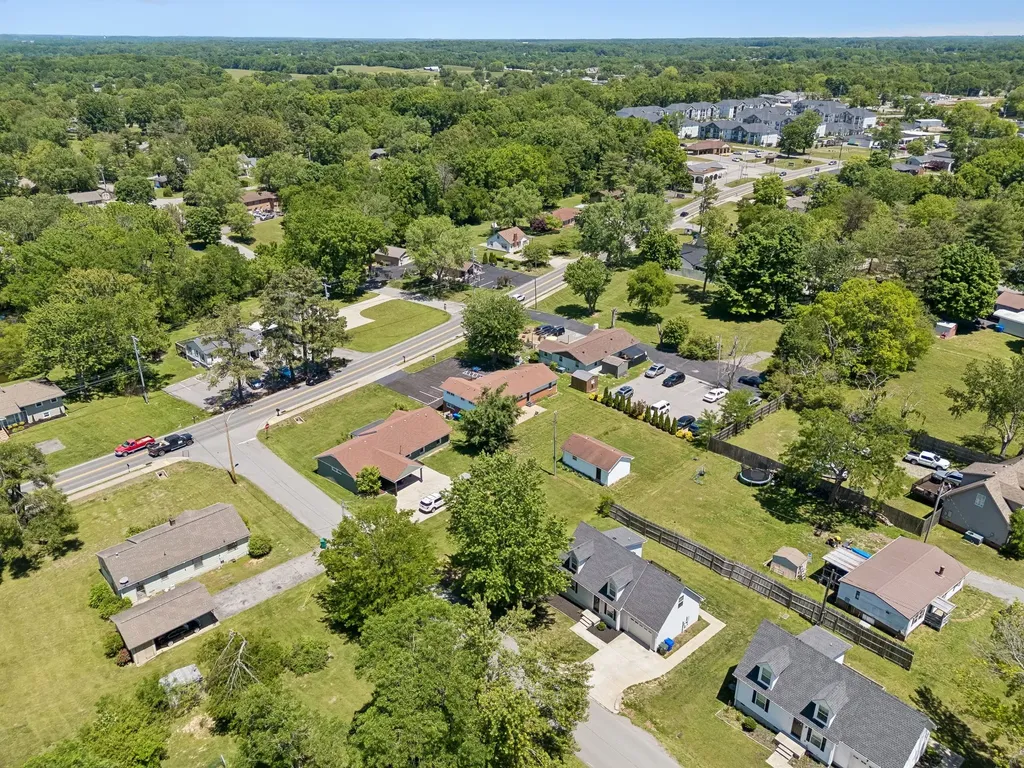 321 Highway 76 White House TN 37188