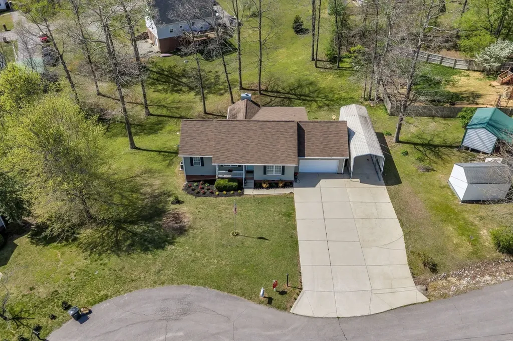 504 Hunter Court White Bluff TN 37187