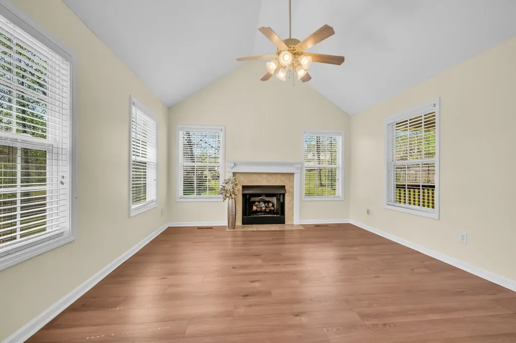 504 Hunter Court White Bluff TN 37187