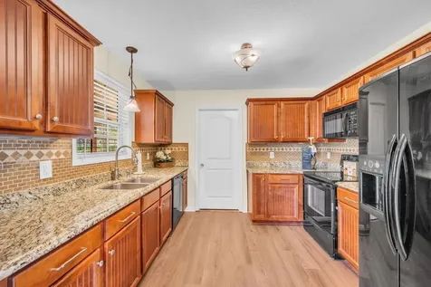 504 Hunter Court White Bluff TN 37187