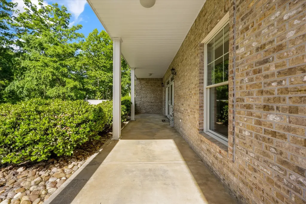 2177 Riverview Drive Dandridge TN 37725