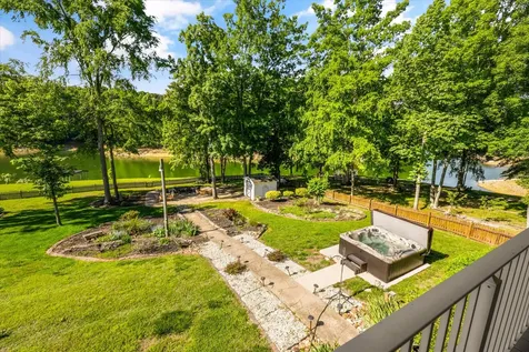 2177 Riverview Drive Dandridge TN 37725
