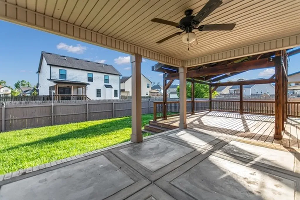 506 Latham Court Clarksville TN 37043