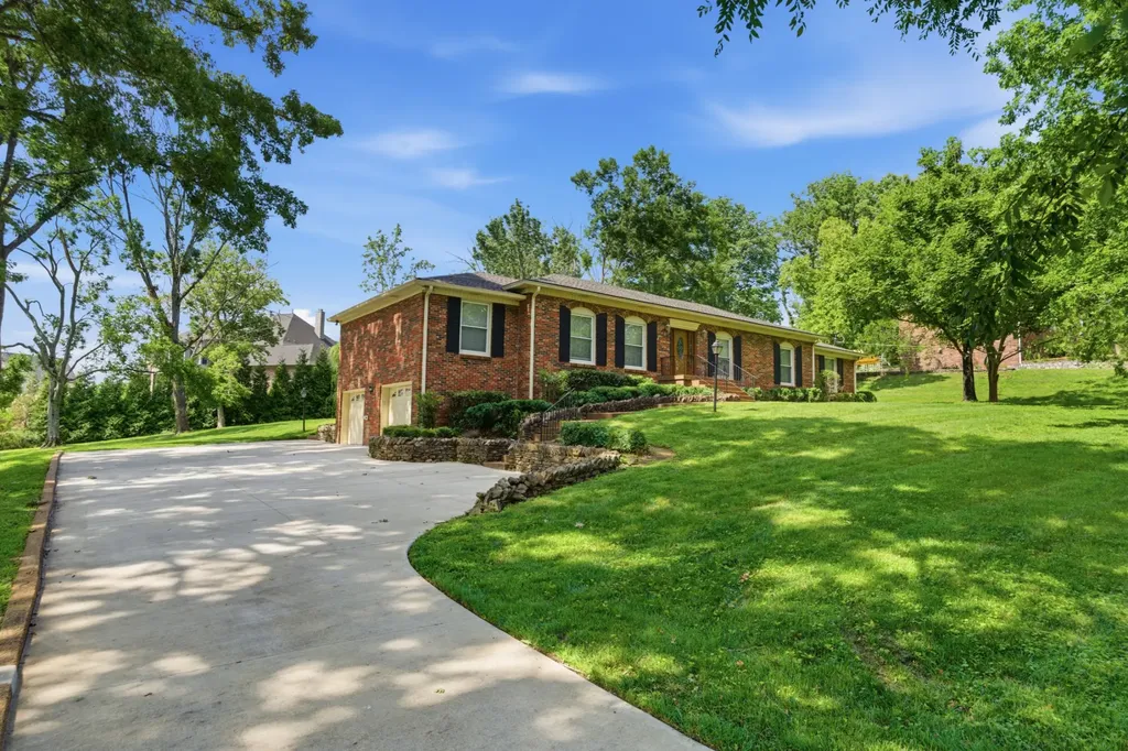 631 Forest Park Drive Brentwood TN 37027