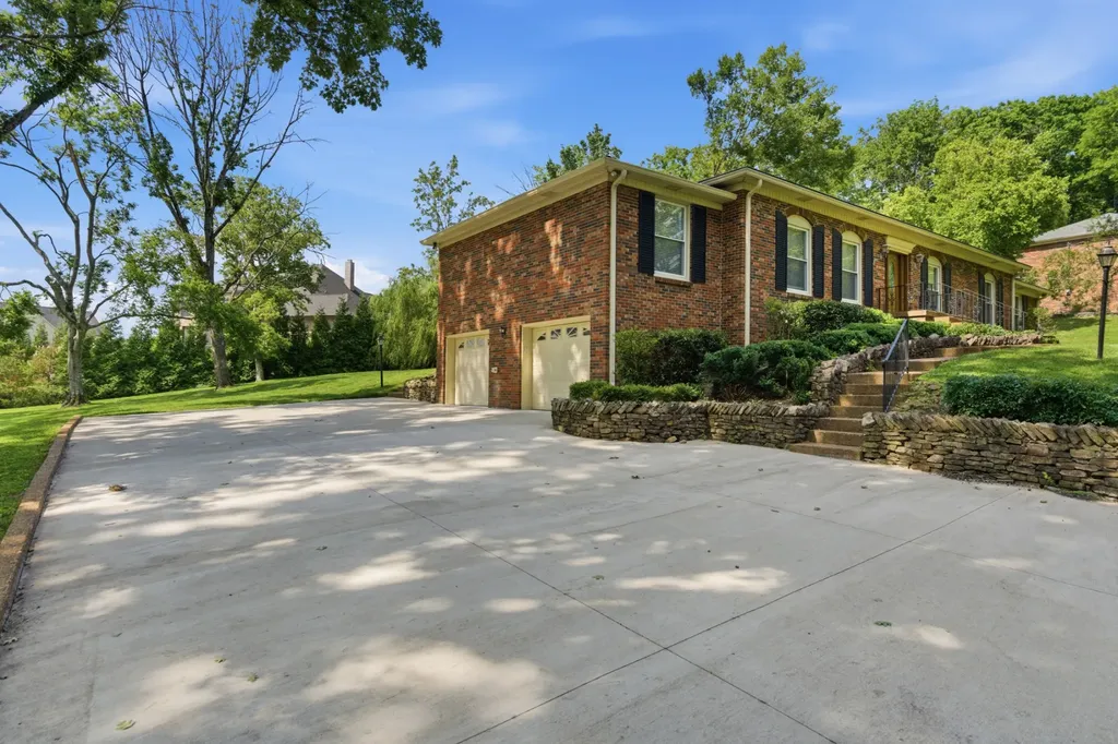 631 Forest Park Drive Brentwood TN 37027