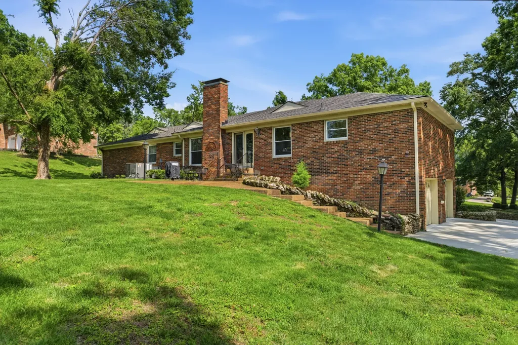 631 Forest Park Drive Brentwood TN 37027