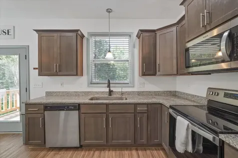 1925 Harbor Lane Dandridge TN 37725