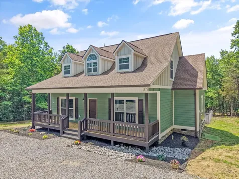 1925 Harbor Lane Dandridge TN 37725