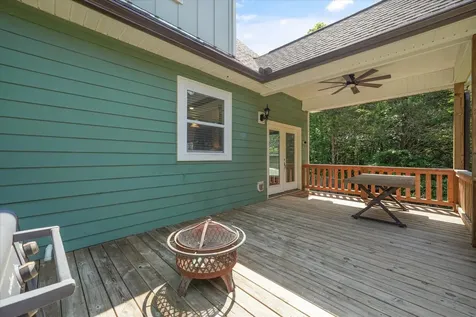 1925 Harbor Lane Dandridge TN 37725
