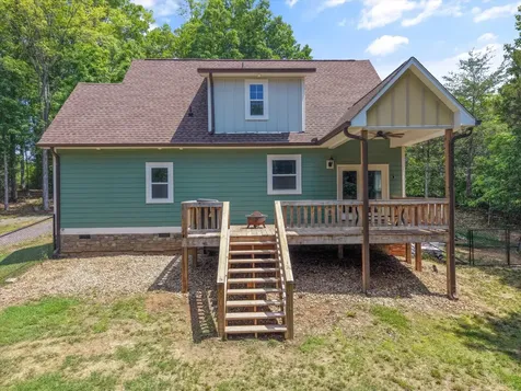 1925 Harbor Lane Dandridge TN 37725