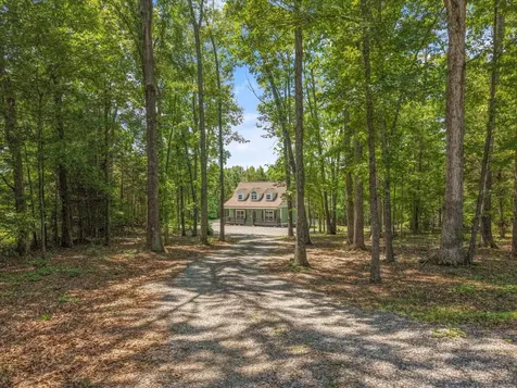 1925 Harbor Lane Dandridge TN 37725