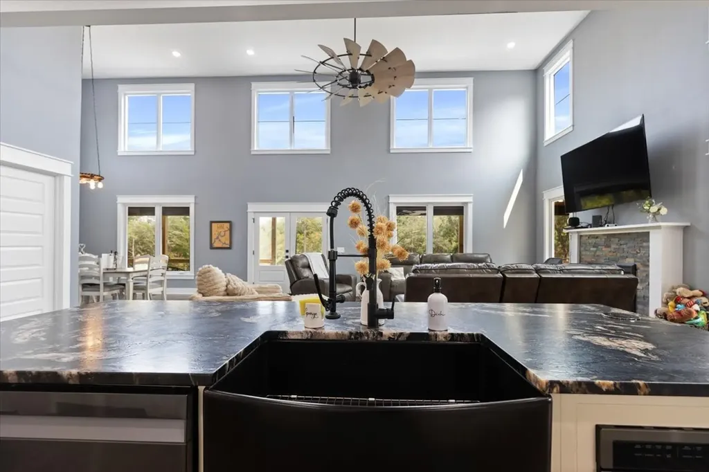 132 Hiwassee Drive Decatur TN 37322