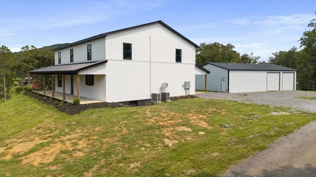 132 Hiwassee Drive Decatur TN 37322
