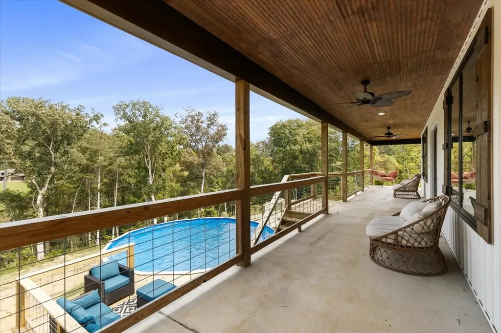 132 Hiwassee Drive Decatur TN 37322