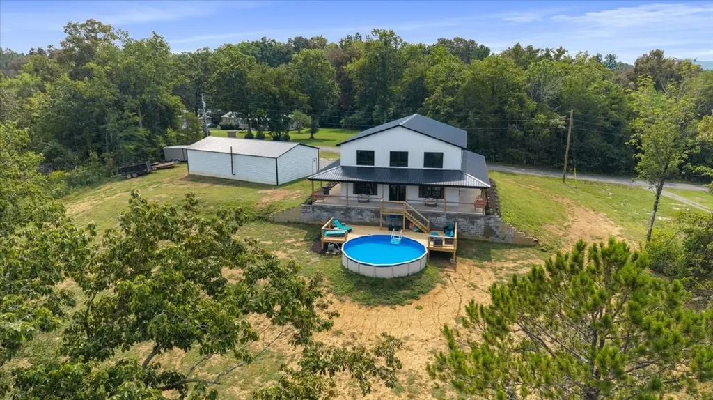132 Hiwassee Drive Decatur TN 37322
