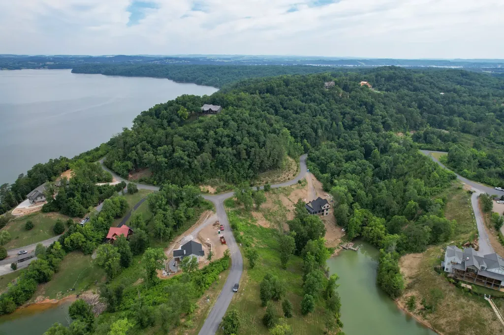 44 Stone Harbor Drive Dandridge TN 37725