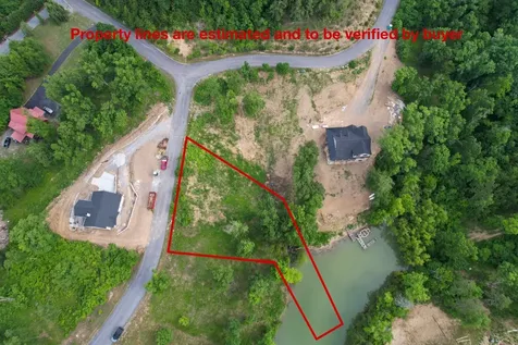 44 Stone Harbor Drive Dandridge TN 37725