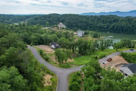 44 Stone Harbor Drive Dandridge TN 37725