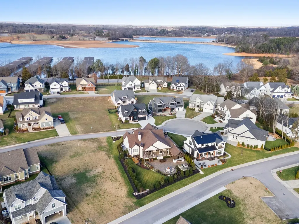 160 Wakeboard Way Winchester TN 37398