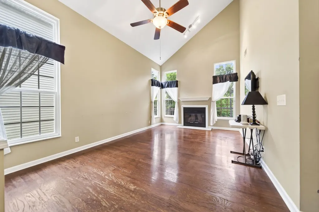 4021 Farmingham Woods Drive Hermitage TN 37076