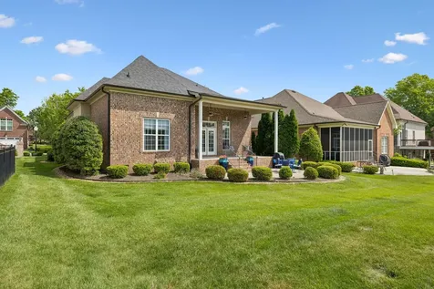 1119 Isaac Franklin Drive Gallatin TN 37066