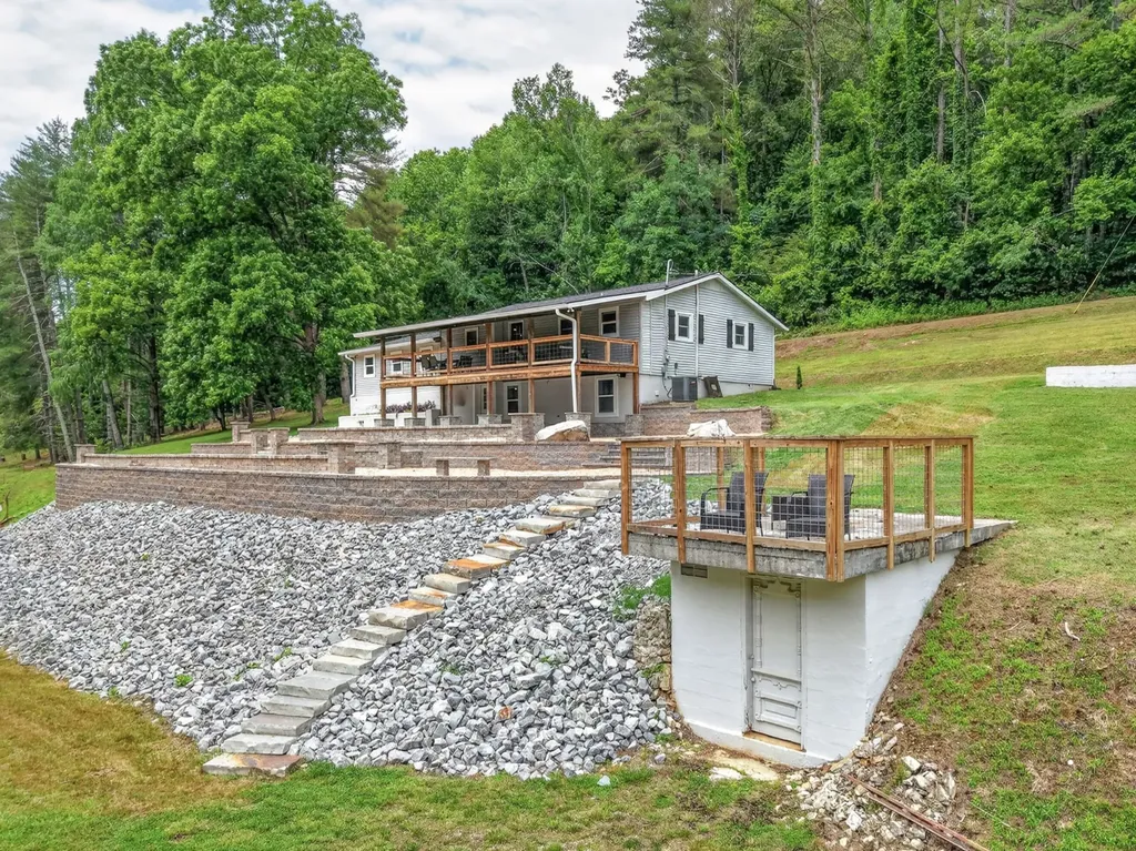 756 Shasteen Hollow Road Lynchburg TN 37352