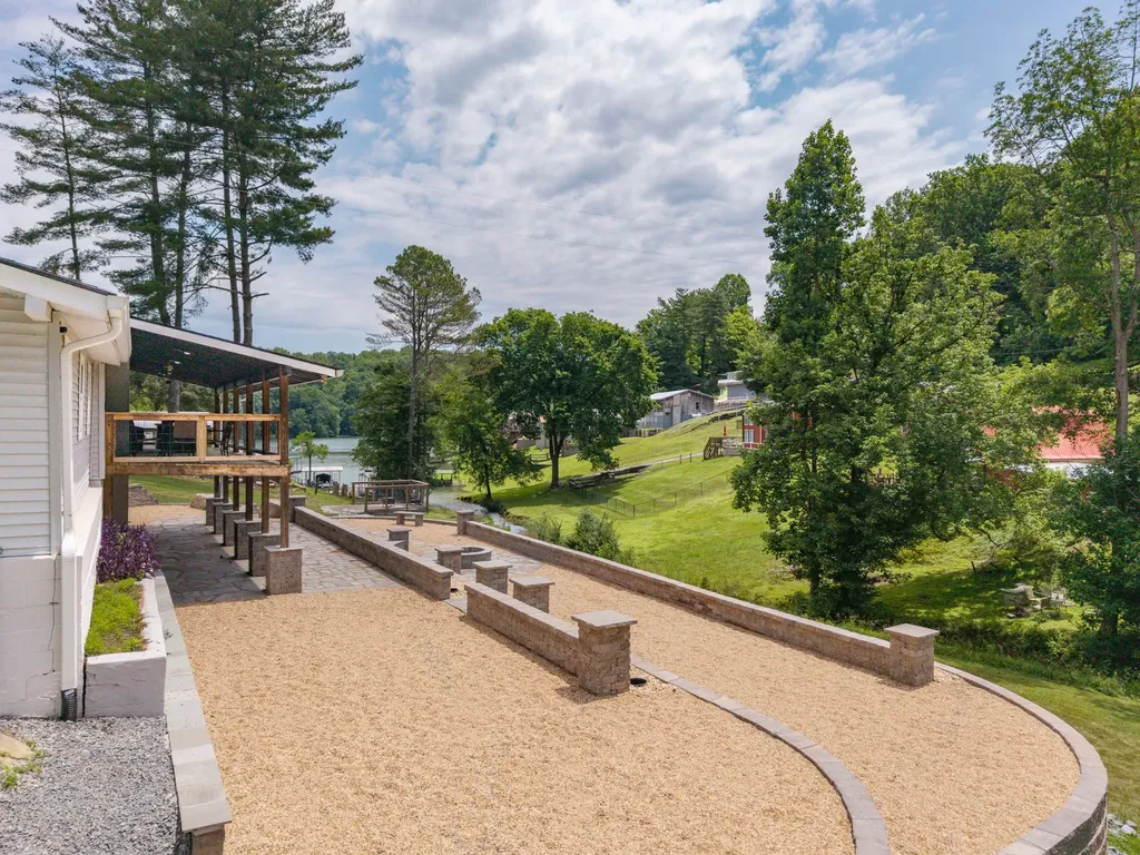 756 Shasteen Hollow Road Lynchburg TN 37352